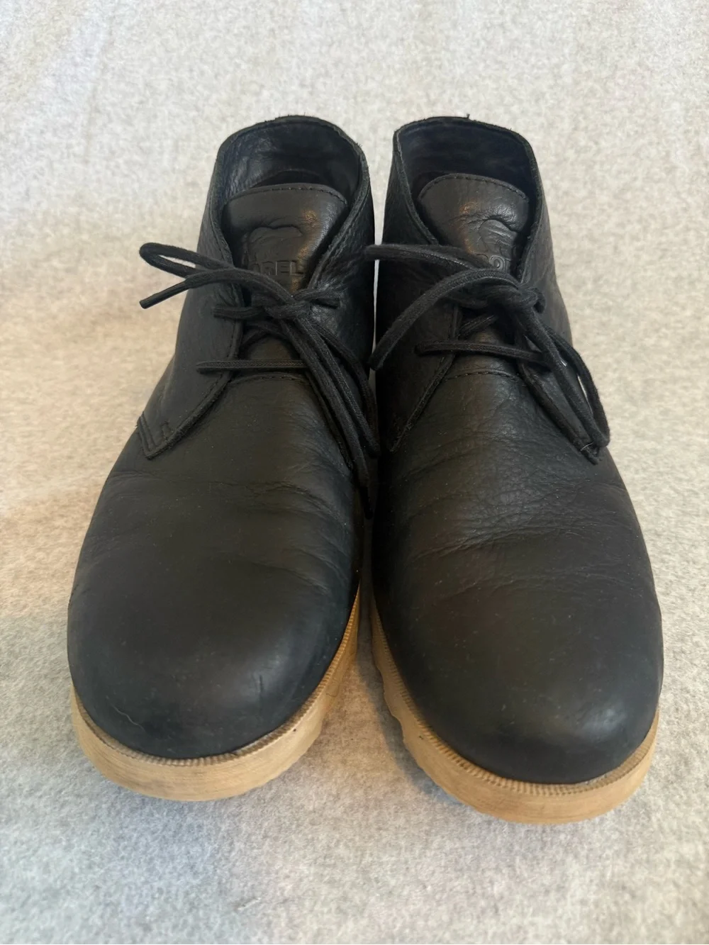 Sorel Men's Black Leather Chukka Boots with Tan Sole